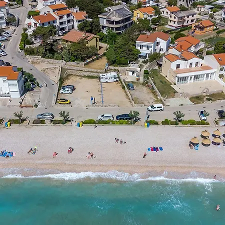 Direkt An Der Kristallklaren Adria Gelegen * Baška