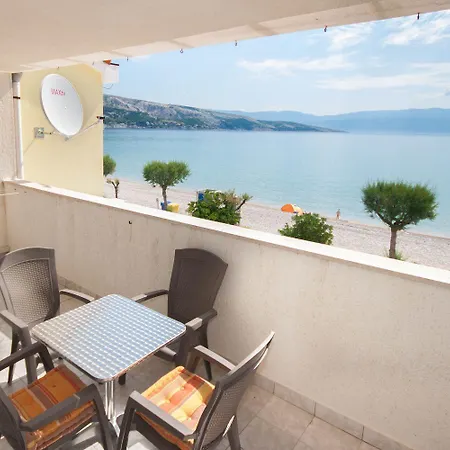 Apartment Direkt An Der Kristallklaren Adria Gelegen
